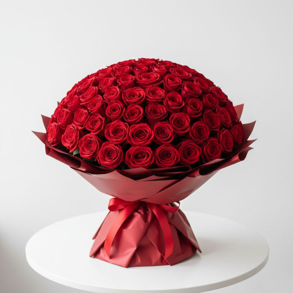 Valentine Magic - 300 Red Roses