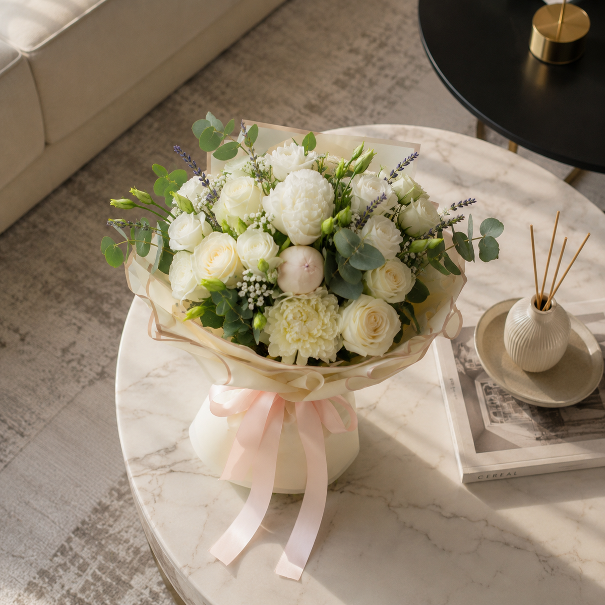Signature Ivory Arrangement