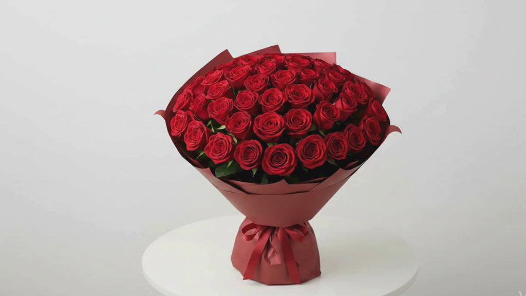 Valentine’s Classic 71 Roses